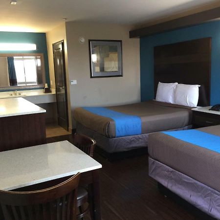 Crystal Palace Inn Maywood Екстер'єр фото